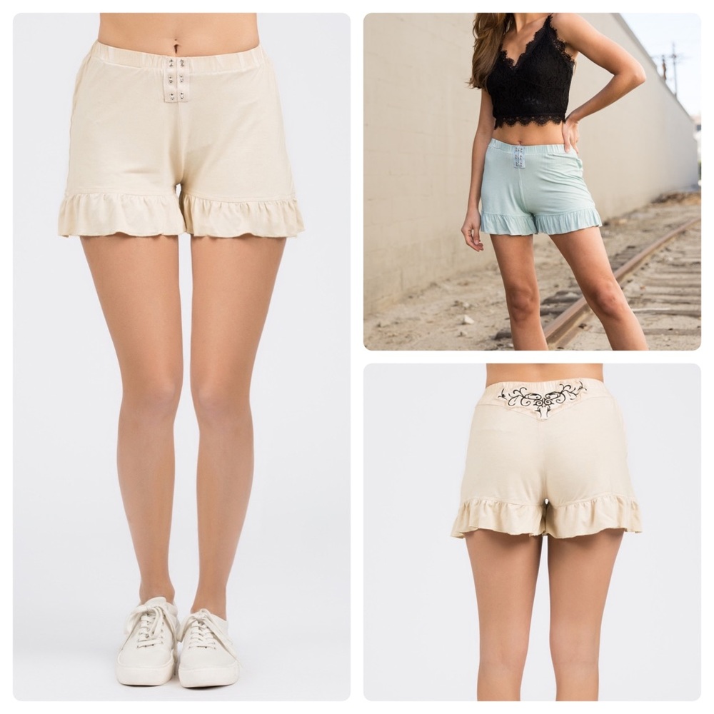 POL HONEY GOLD RUFFLE TRIM SHORTS